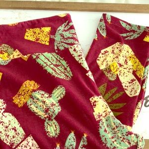Fun cactus Lularoe leggings